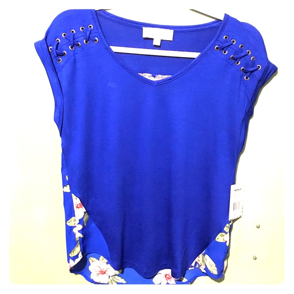 NWT 2/$20  pink republic juniors top 💙